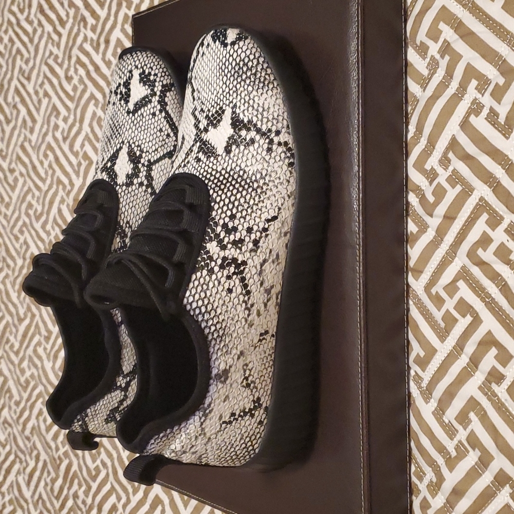 Python Print Slip In Walkers/Sneakers - image 2